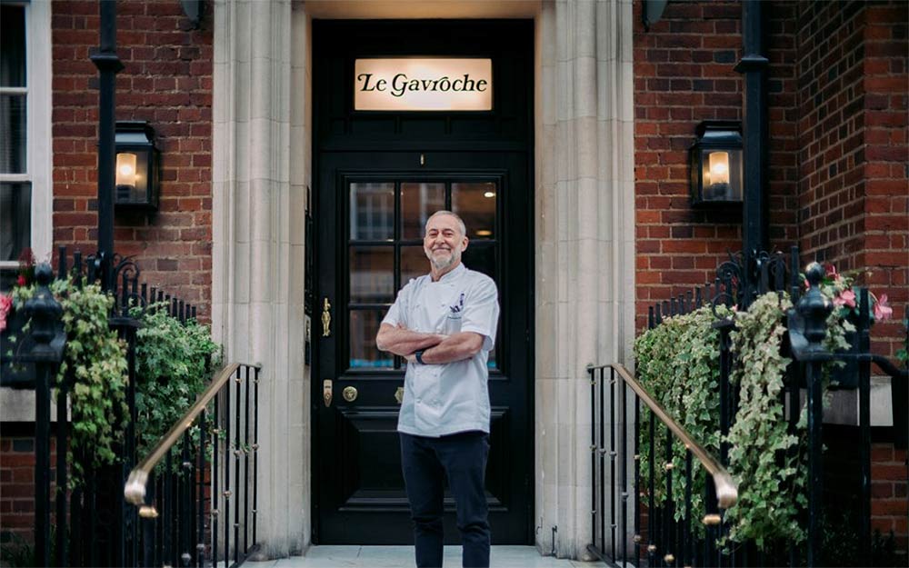 Le Gavroche is auctioning off everything from the restaurant