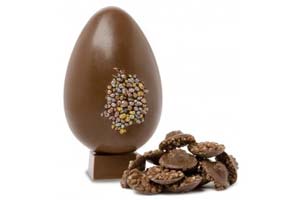 explosion egg by artisan du chocolat