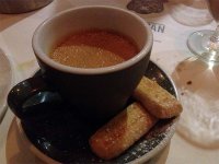 Gingerbread treacle tart with clotted cream