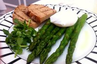 Toasted sourdough with asparagus and duck egg