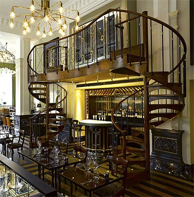 Champagne angels and charcuterie - test driving The Balcon on Pall Mall