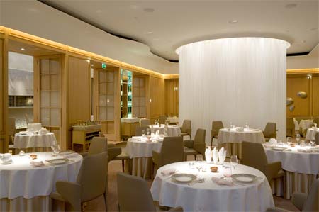 Three star dining - we try Alain Ducasse at the Dorchester