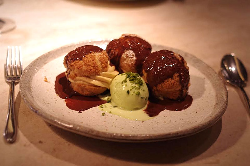 profiteroles