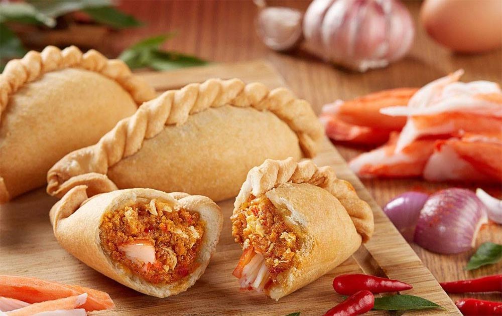 aleatorio sostén Dos grados Old Chang Kee are now delivering their curry puffs across London | Hot  Dinners