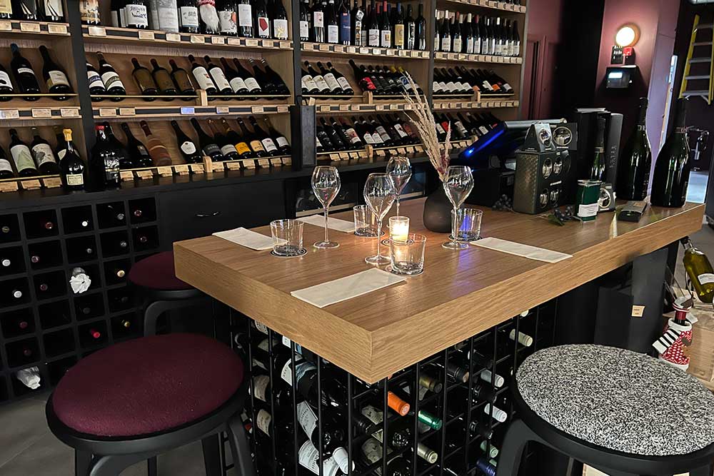 porte noir idris elba wine bar review king's cross london