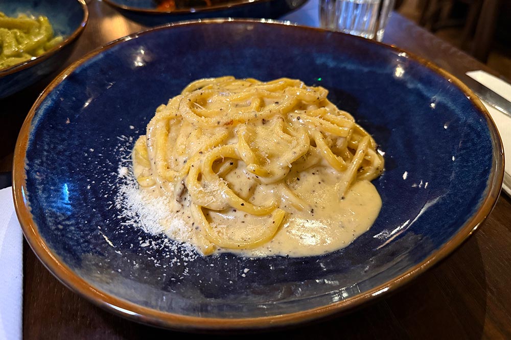 cacio - 27 old compton street restaurant review