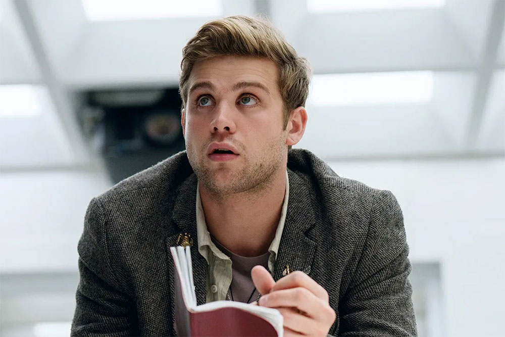 Leo Woodall is a maths boffin in new TV show Prime Target.