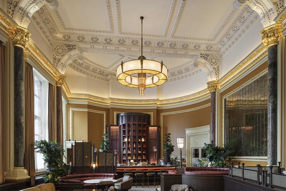Hawksmoor St Pancras sees the steakhouse taking over The Midland Grand space, and adding the Martini Bar.