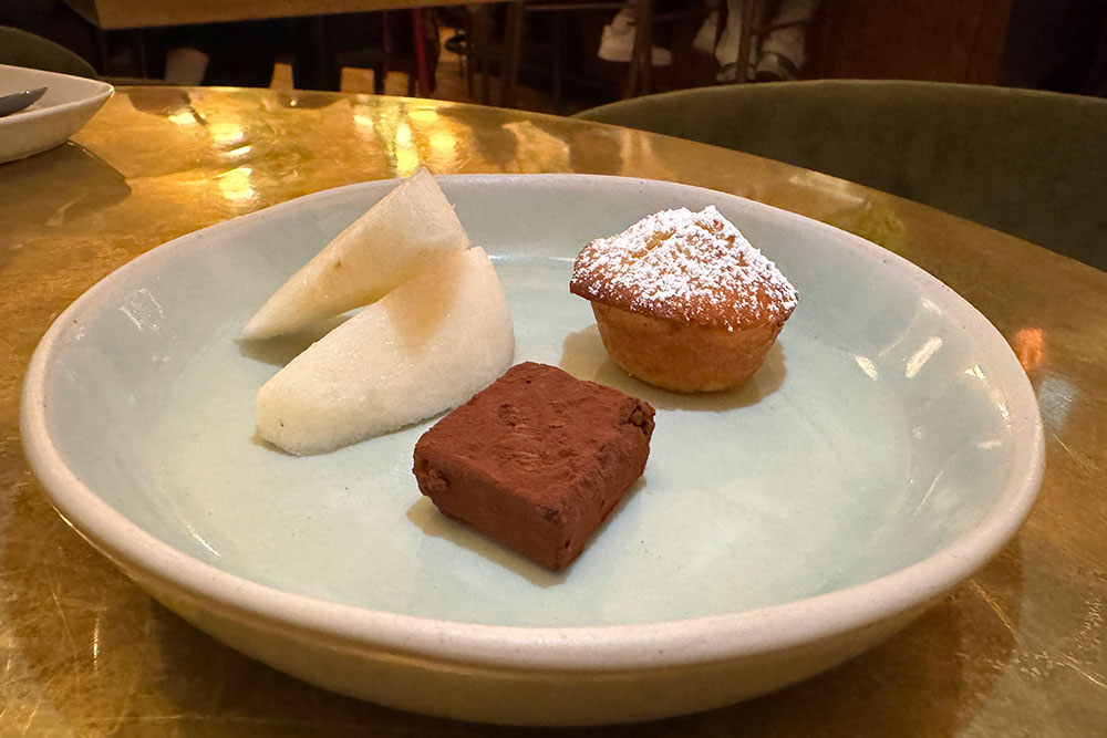 poon's at somerset house restaurant review