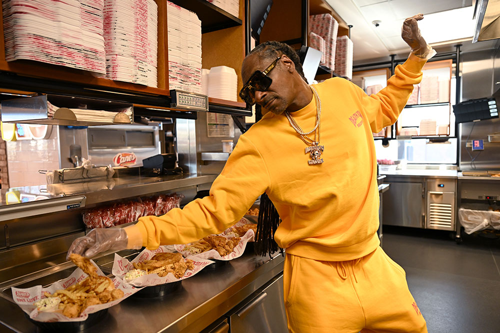 raising canes is bringing its fried chicken to the UK opening in London