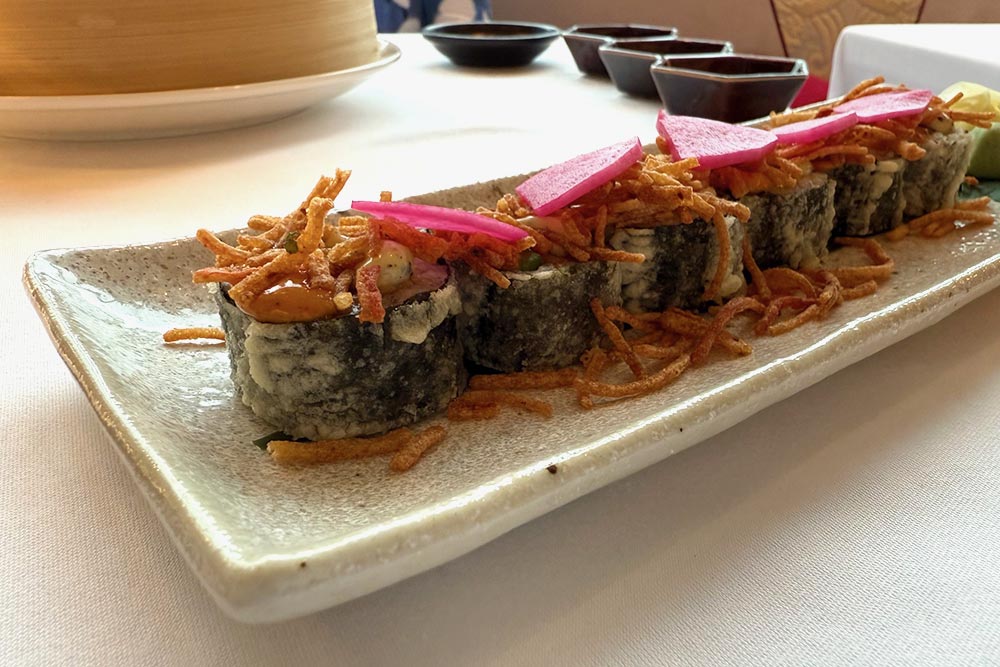 Crispy crab maki