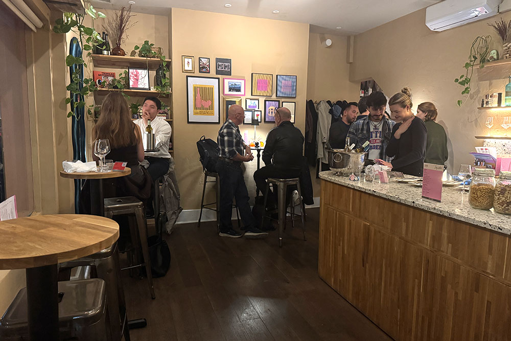 tiny wine bar review london