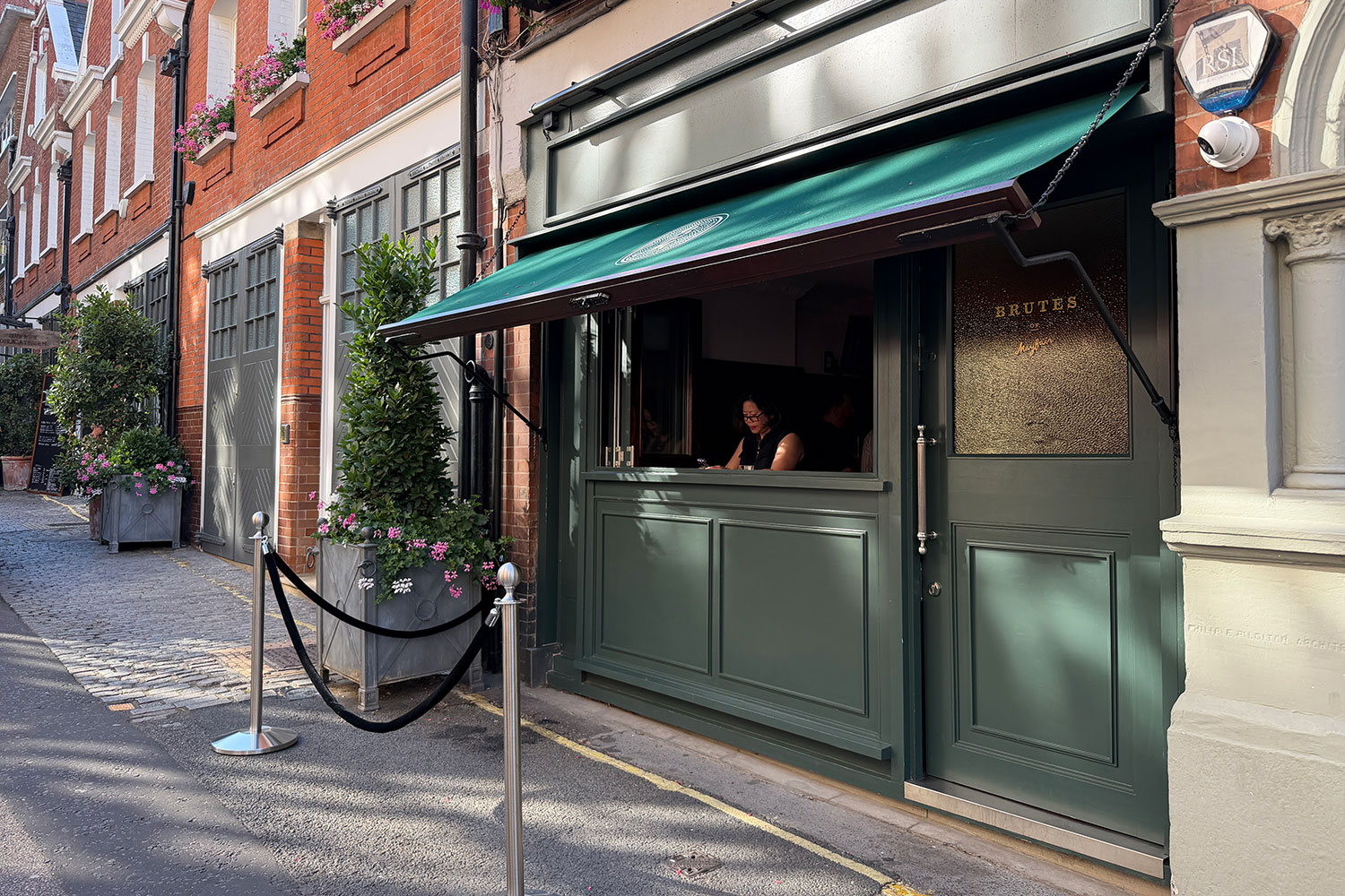 brutes bar mayfair review