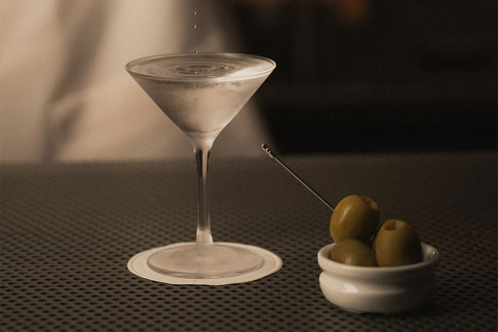 New bar Brutes of Mayfair pairs Monster Munch topped martinis with crisps & caviar