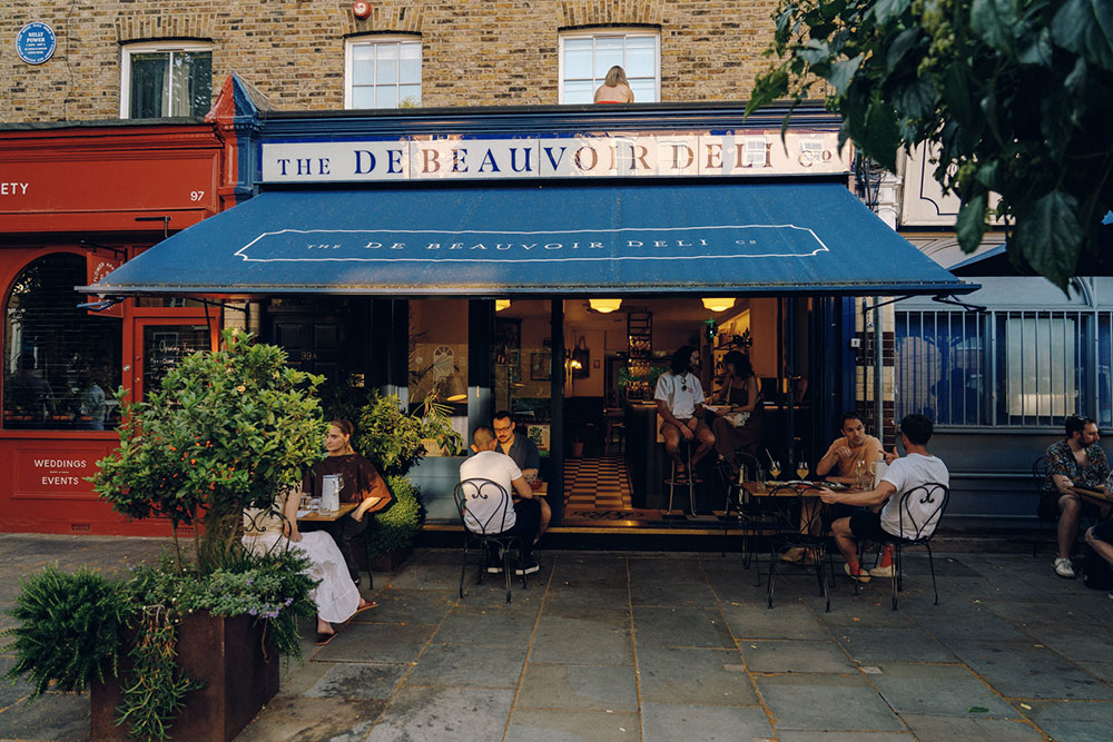 De Beauvoir has a new wine bar to check out courtesy of the De Beauvoir Deli