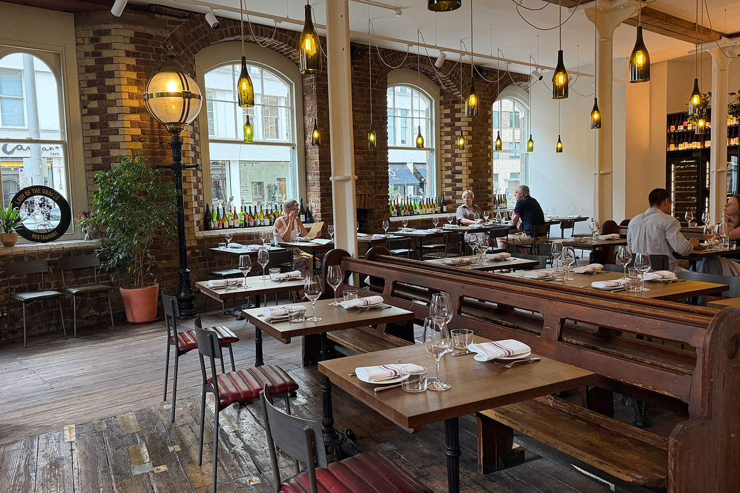 lady of the grapes london bridge wine bar review