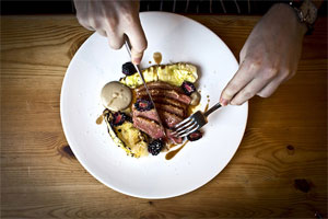 Elite Bistro ‘tour’ with dinner for two at Sticky Walnut and more...