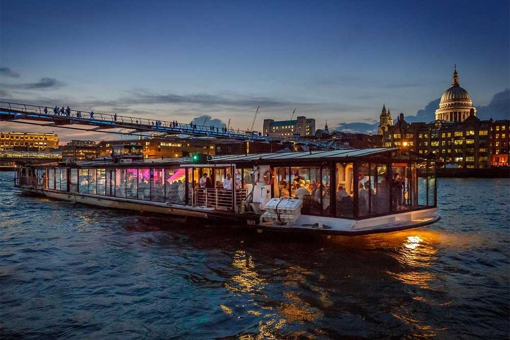 river boat new year's eve london restaurants