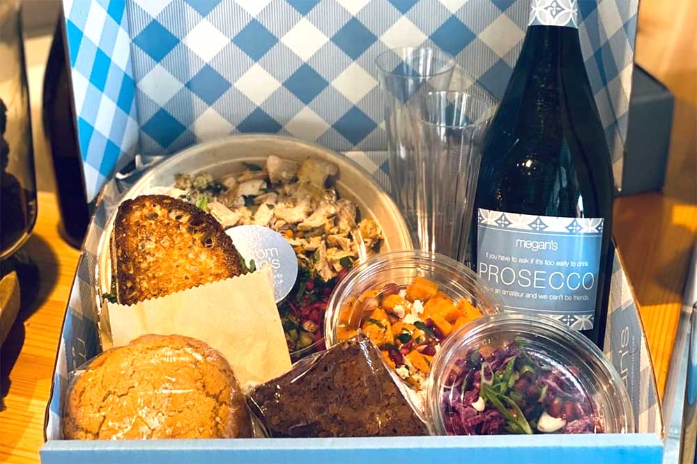 Where to order a readymade picnic in London Hot Dinners