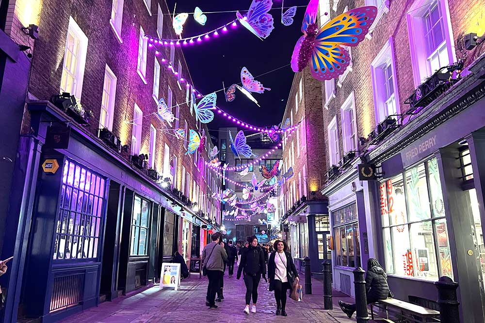 Christmas shopping and eating in Carnaby London