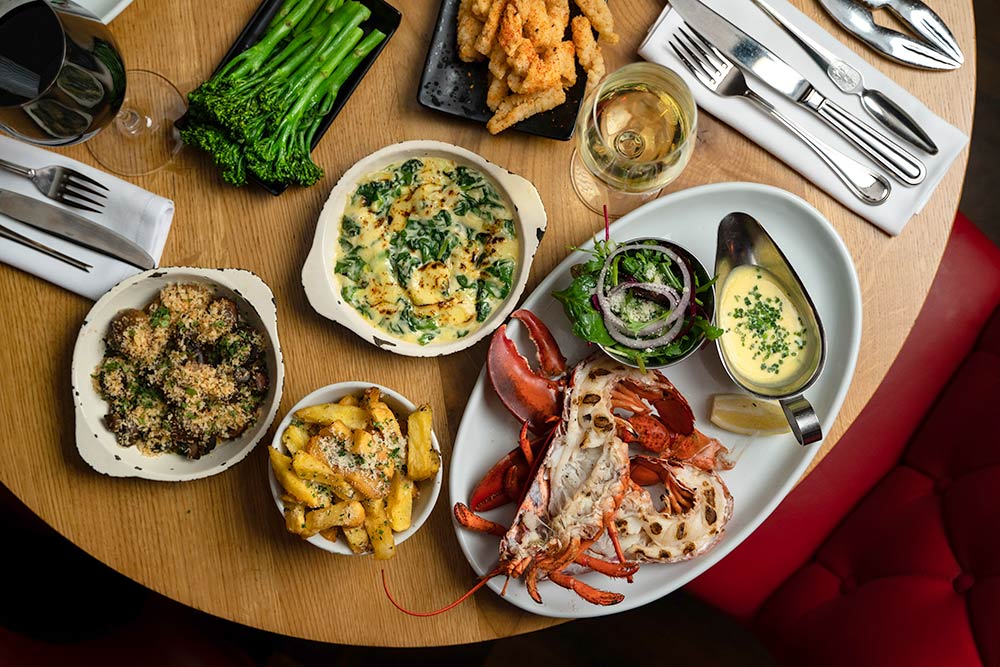Burger & Lobster