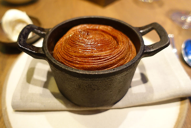 Acorn cake at Hide