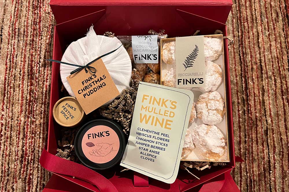 The best Christmas food hampers in London for 2021 Hot Dinners