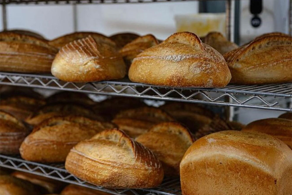 best places to eat and drink in raynes park