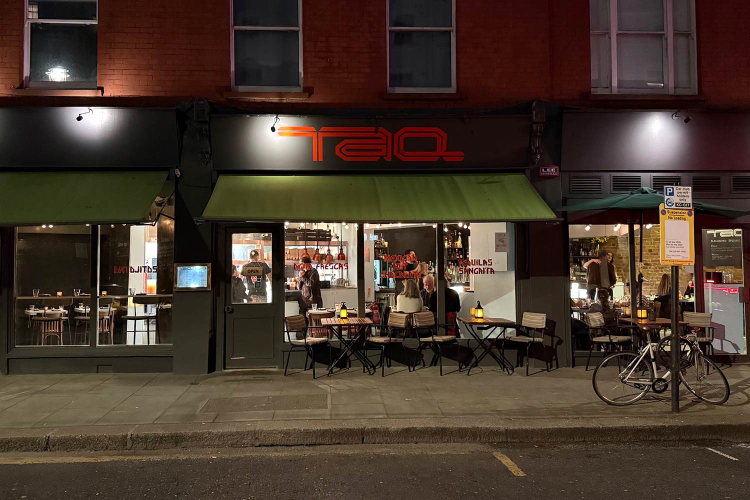 The best restaurants in Notting Hill - Speedboat Bar