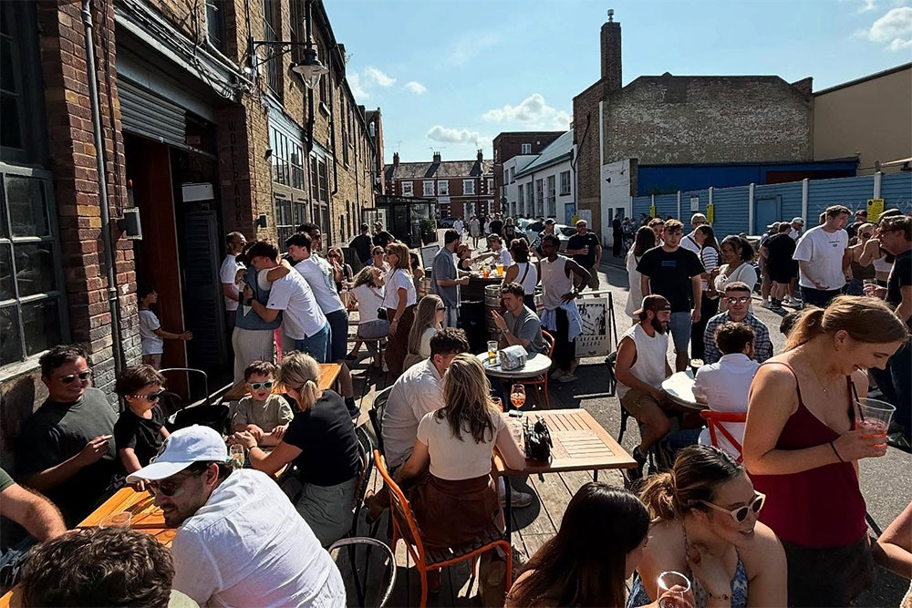 the best places to eat and drink in queen's park
