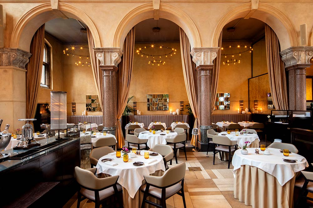 Tom Brown is popping up at Galvin La Chapelle