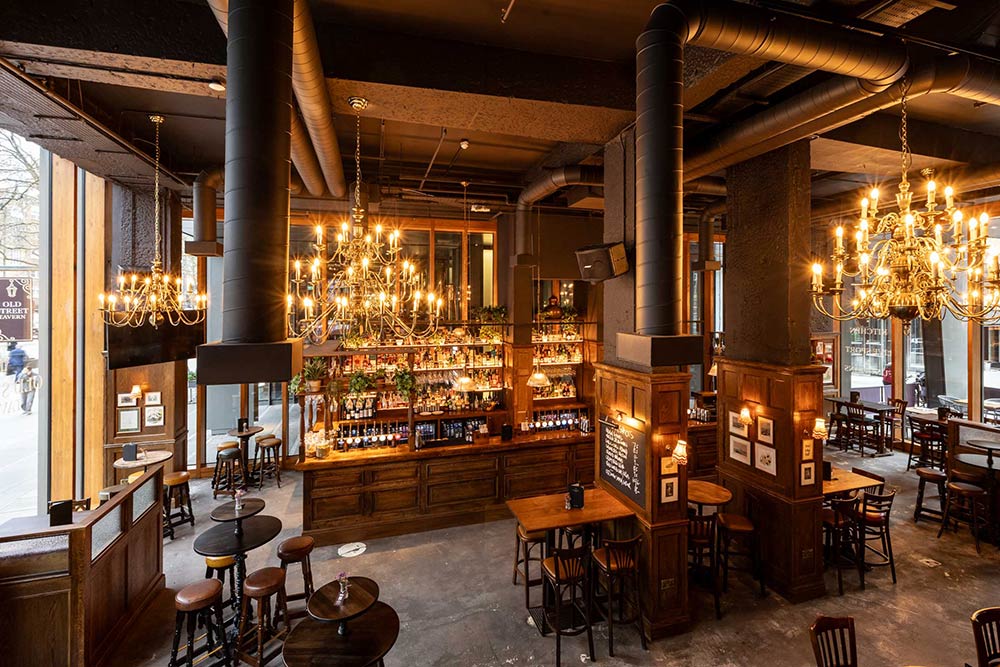 Enjoy 50% off your Sunday Roast at the newly opened Old Street Tavern in the City