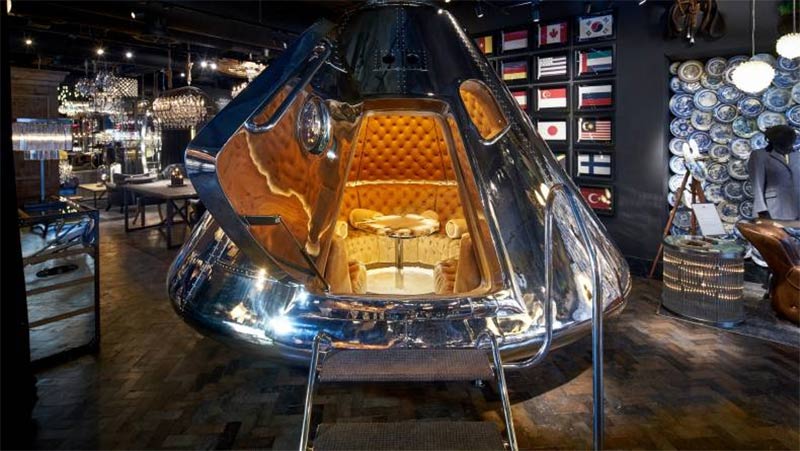Gordon Ramsay has launched a space capsule lounge at Bread Street Kitchen