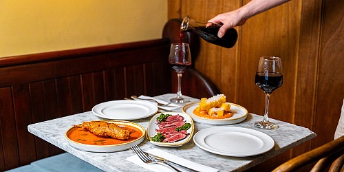 clara's shoreditch hot dinners offer