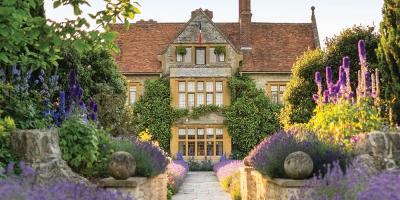 Arnaud Donckele will be the new chef at Le Manoir when it returns in 2027