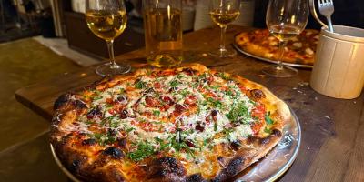 Test Driving Weezie's, marrying pizza and good wine in Belgravia