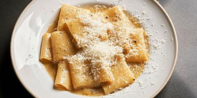 Get 25% off your total bill at NOTTO for early and late diners