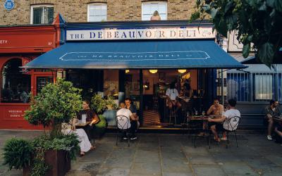 De Beauvoir has a new wine bar to check out courtesy of the De Beauvoir Deli