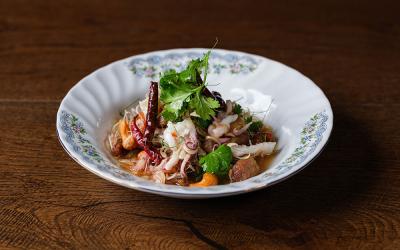 Top Thai spot som saa is finally reopening, six months after a fire