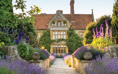 Arnaud Donckele will be the new chef at Le Manoir when it returns in 2027